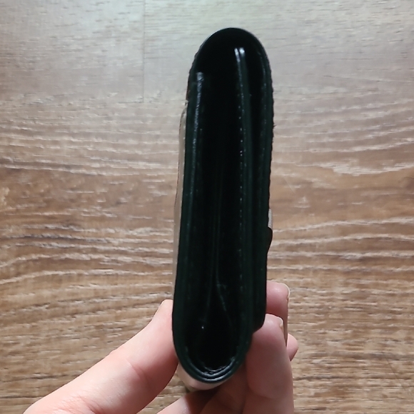 Kate Spade Black and Creamy Pink Bow Wallet - Picture 3 of 11